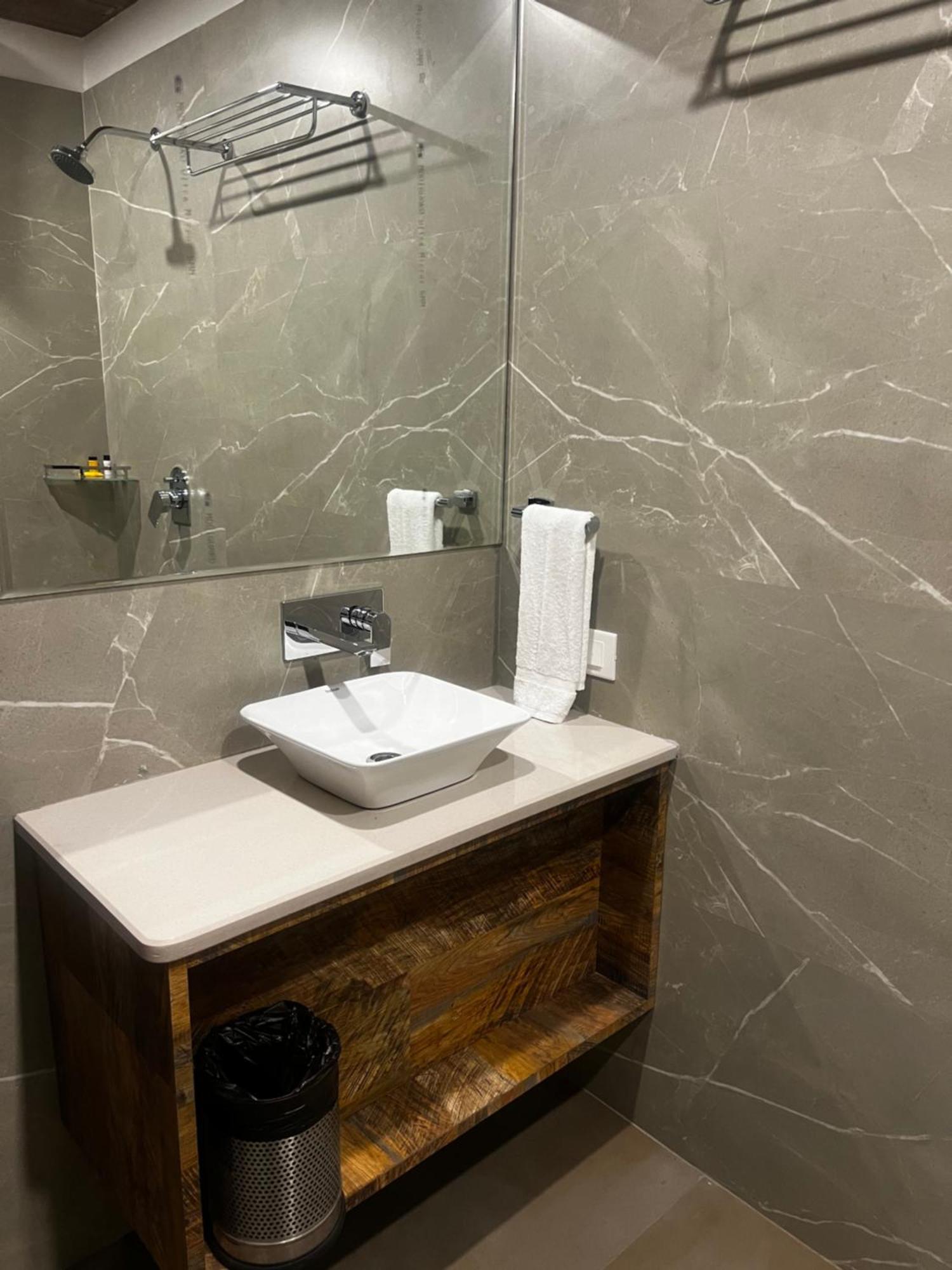 Hotel Anaya Retreat Waranasi Zewnętrze zdjęcie